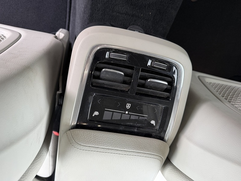 Used Volvo V60 for sale - 76470690: Photo 24