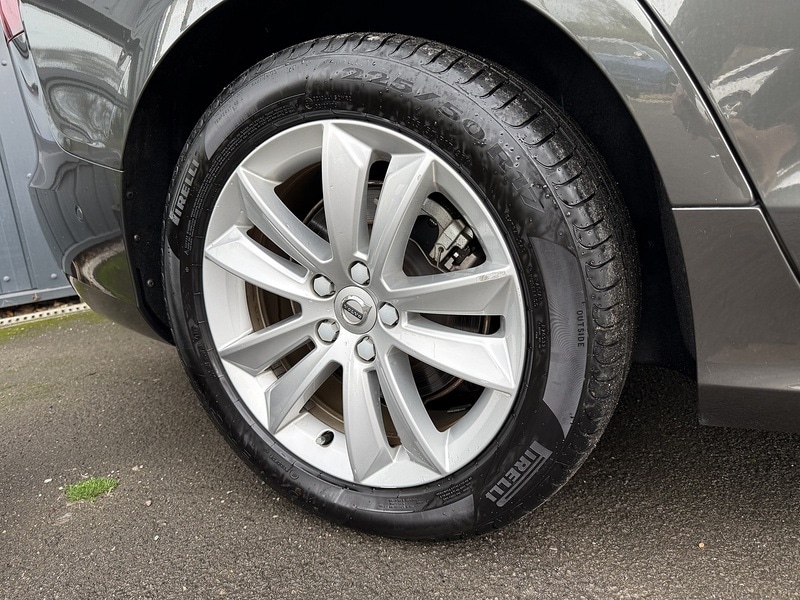 Used Volvo V60 for sale - 76470690: Photo 9