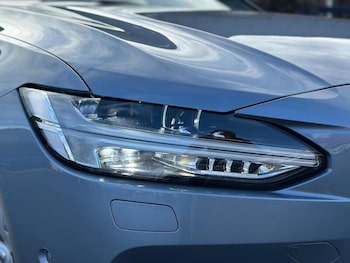 Used Volvo V90 2017 for sale - 78712321: Photo