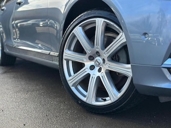 Used Volvo V90 2017 for sale - 78712321: Photo