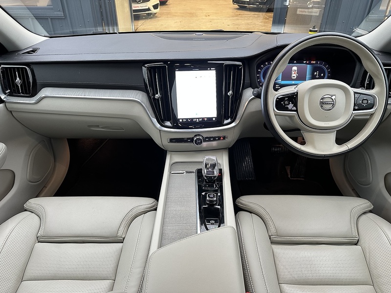 Used Volvo V60 for sale - 76950797: Photo 3