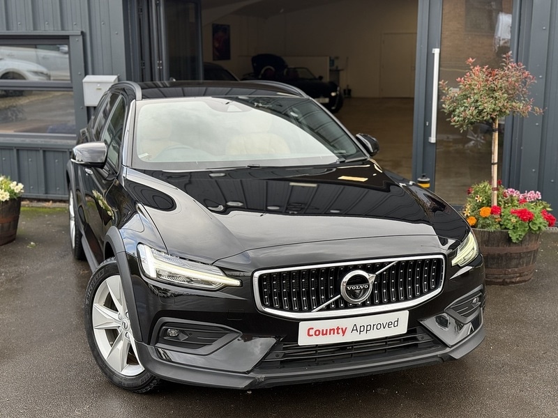 Used Volvo V60 for sale - 76320086: Photo 2