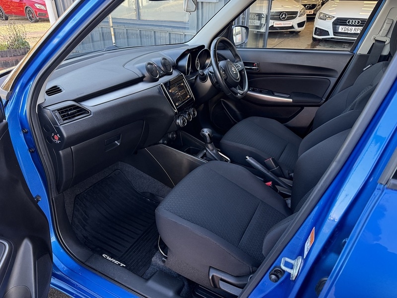 Used Suzuki Swift 2020 for sale - 76705638: Photo 14