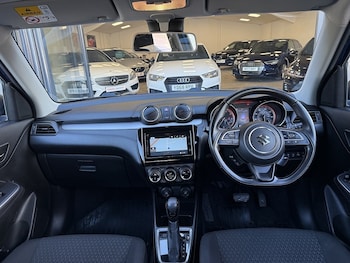 Used Suzuki Swift 2020 for sale - 76705638: Photo