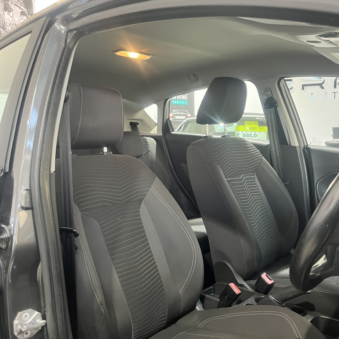 Used Ford Fiesta 2015 for sale - 77129651: Photo 16