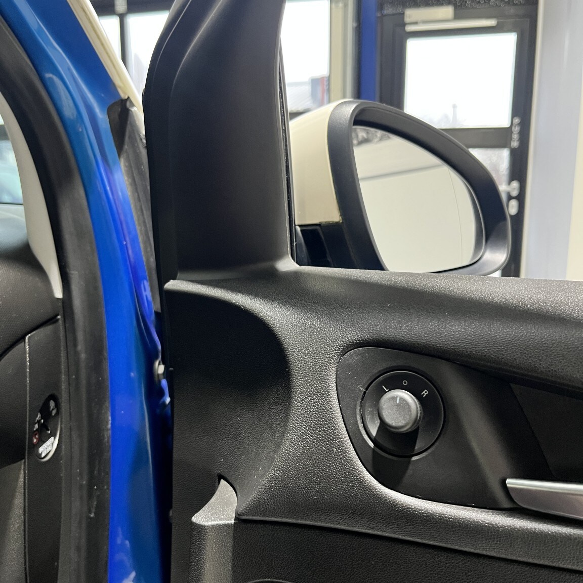 Used Vauxhall ADAM 2017 for sale - 77129636: Photo 59