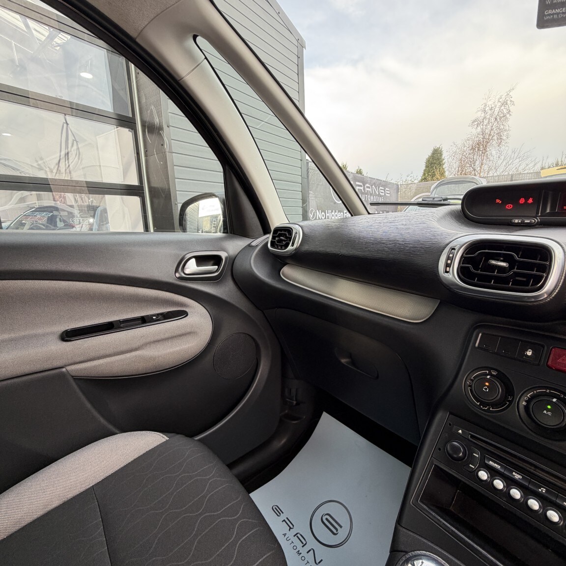 Used Citroen C3 Picasso 2014 for sale - 78182869: Photo 18