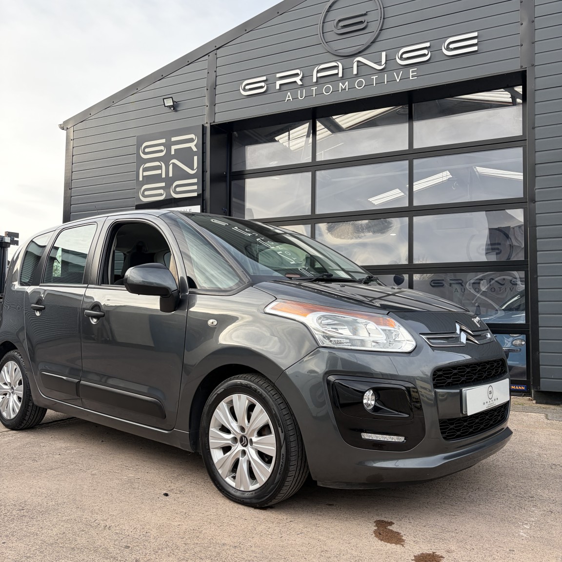 Used Citroen C3 Picasso 2014 for sale - 78182869: Photo 2