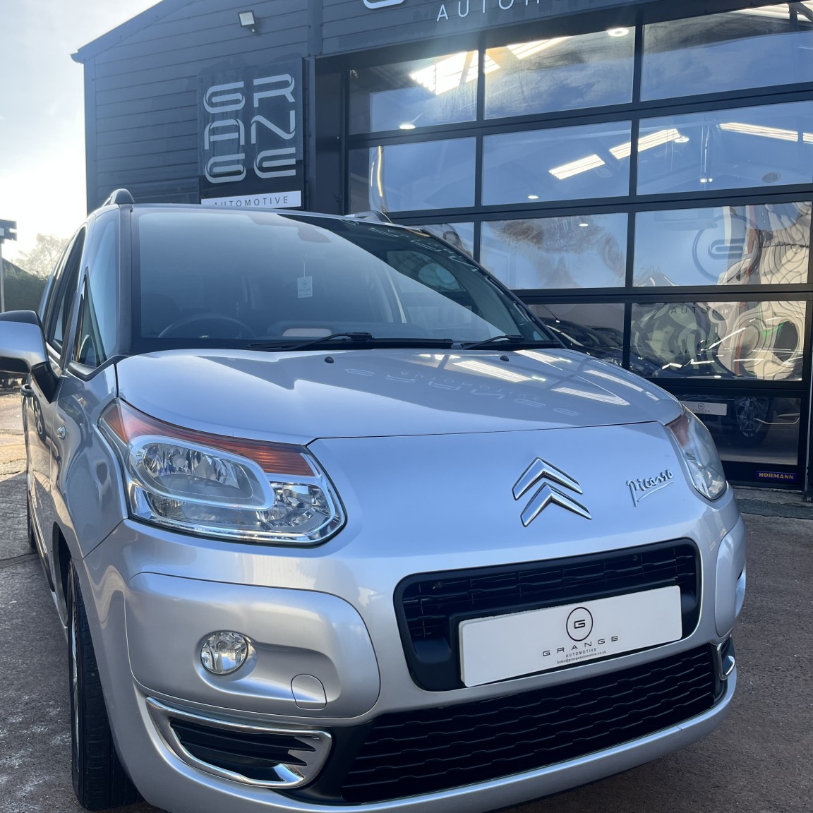 Used Citroen C3 Picasso 2012 for sale - 77162274: Photo 3