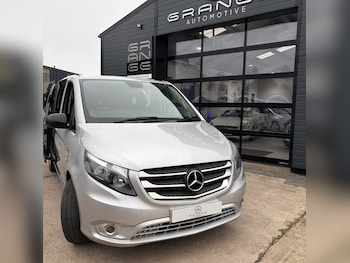 Used Mercedes-Benz Vito 2017 for sale - 77798605: Photo