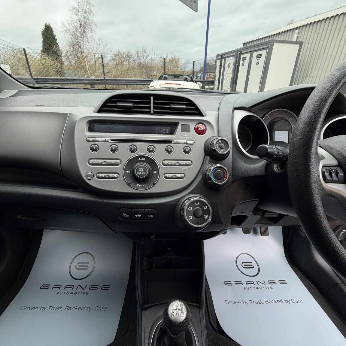 Used Honda Jazz 2009 for sale - 77897827: Photo 15