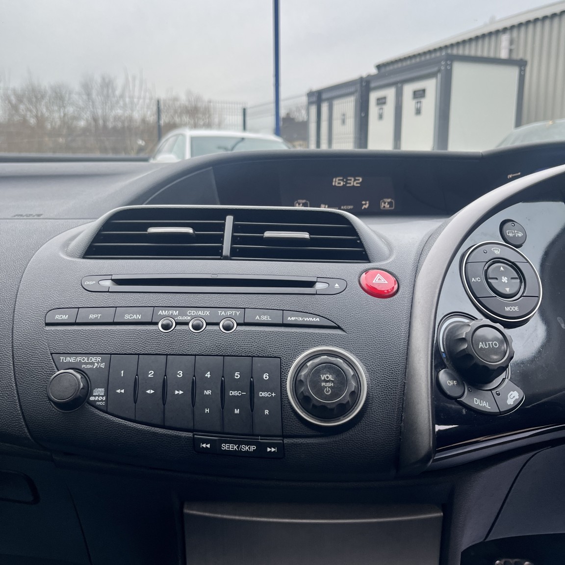 Used Honda Civic 2009 for sale - 77564214: Photo 16