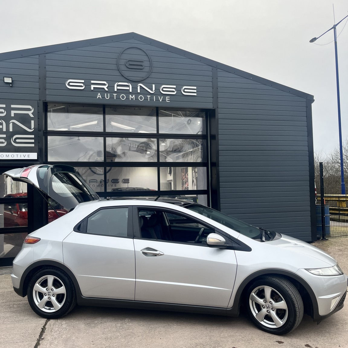 Used Honda Civic 2009 for sale - 77564214: Photo 24