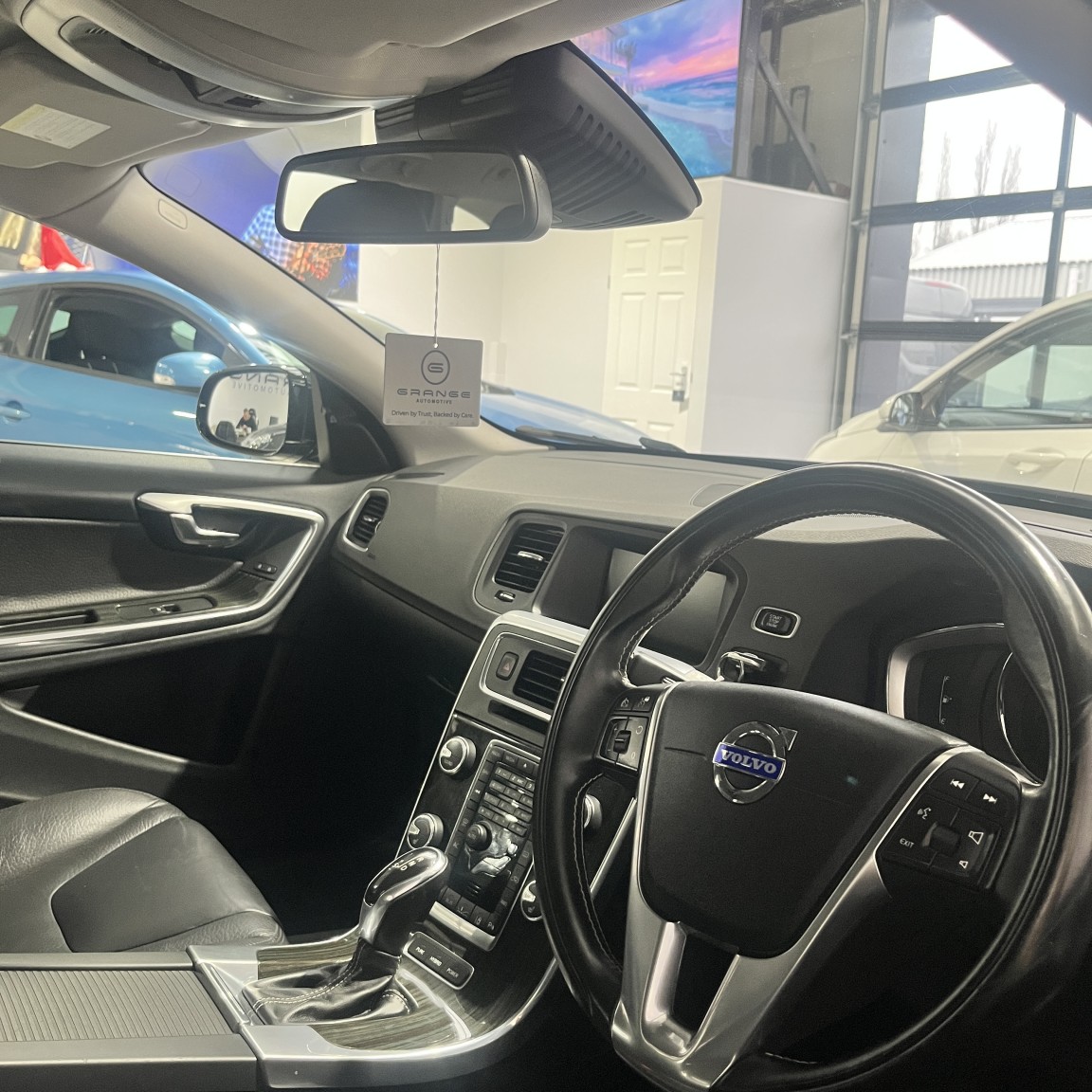 Used Volvo V60 2013 for sale - 77129648: Photo 16