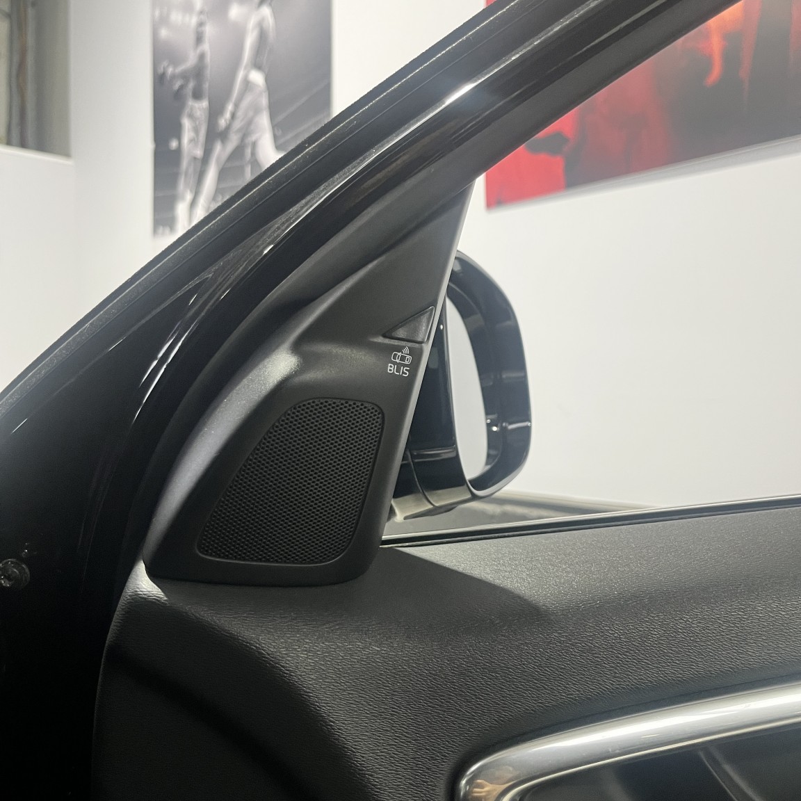 Used Volvo V60 2013 for sale - 77129648: Photo 21