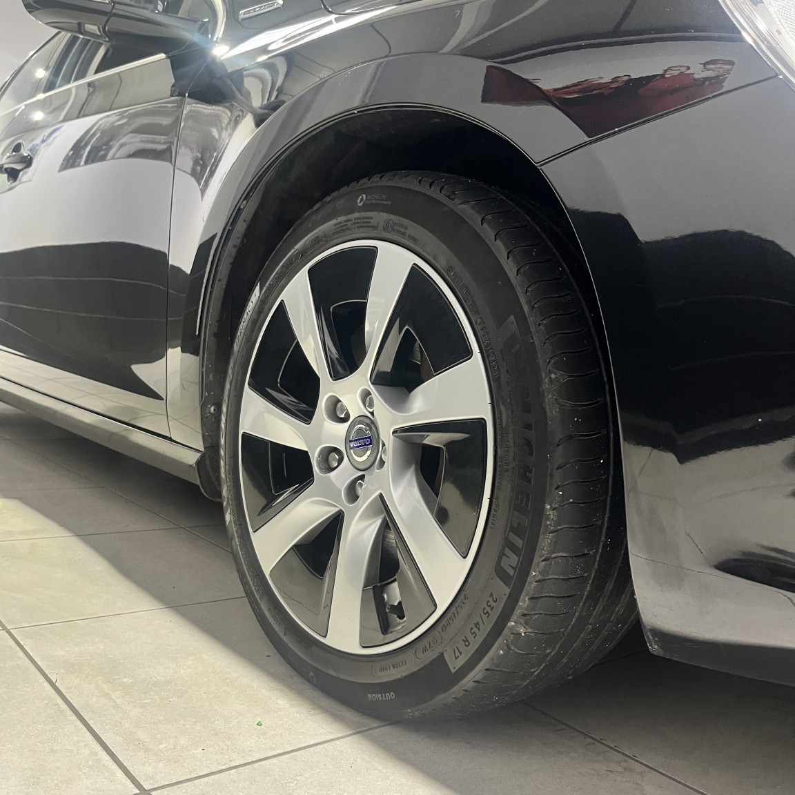 Used Volvo V60 2013 for sale - 77129648: Photo 43