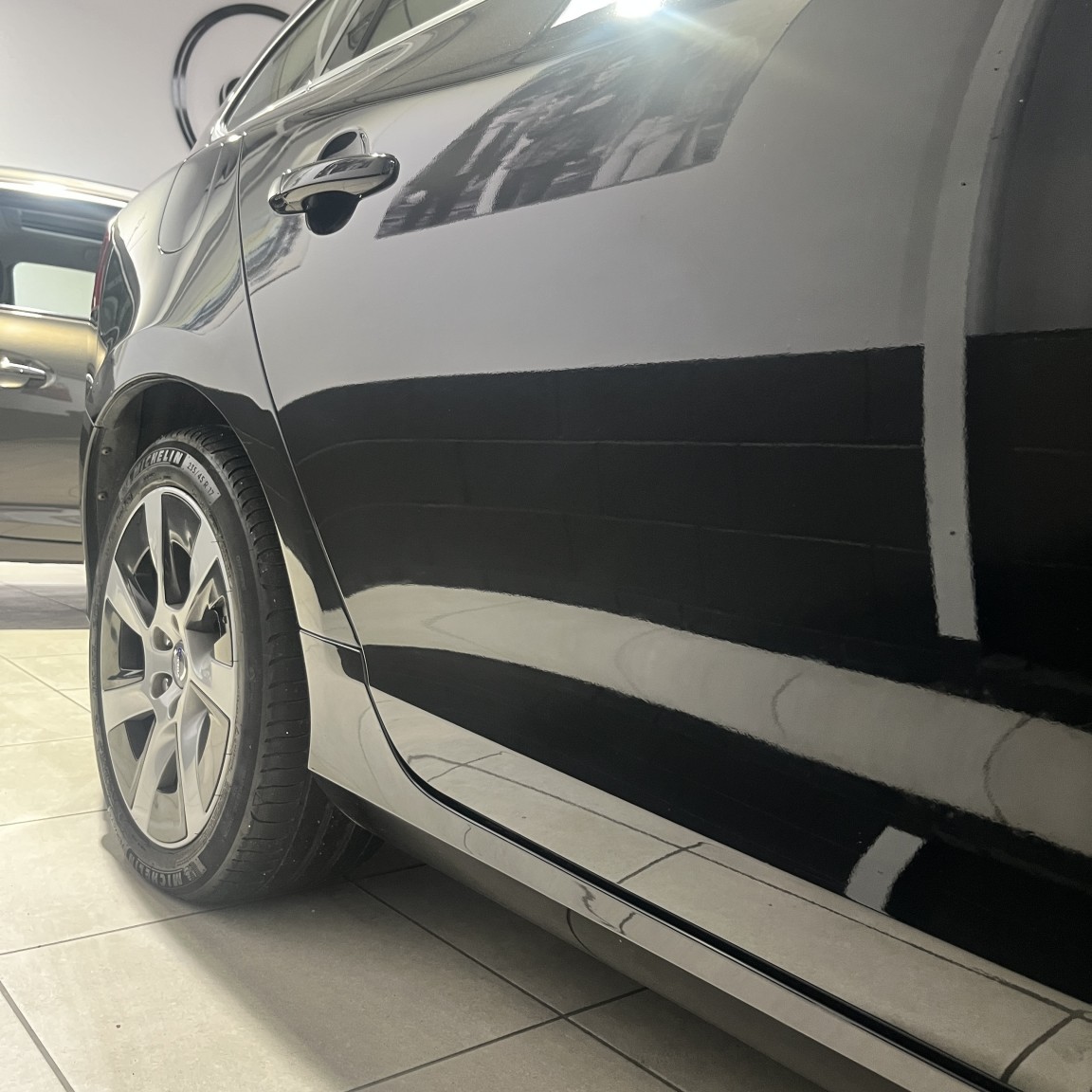 Used Volvo V60 2013 for sale - 77129648: Photo 44