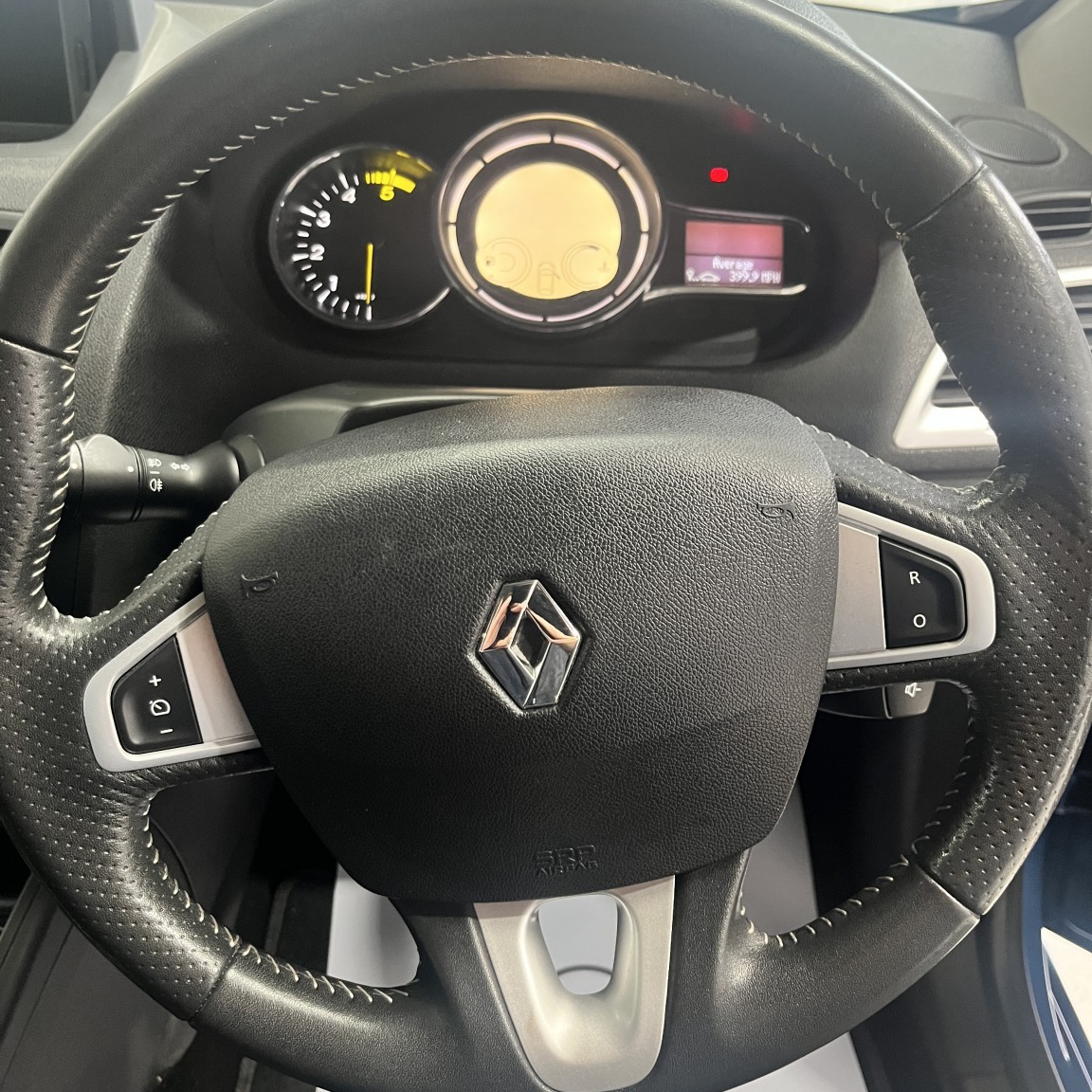 Used Renault Megane 2012 for sale - 77129571: Photo 14