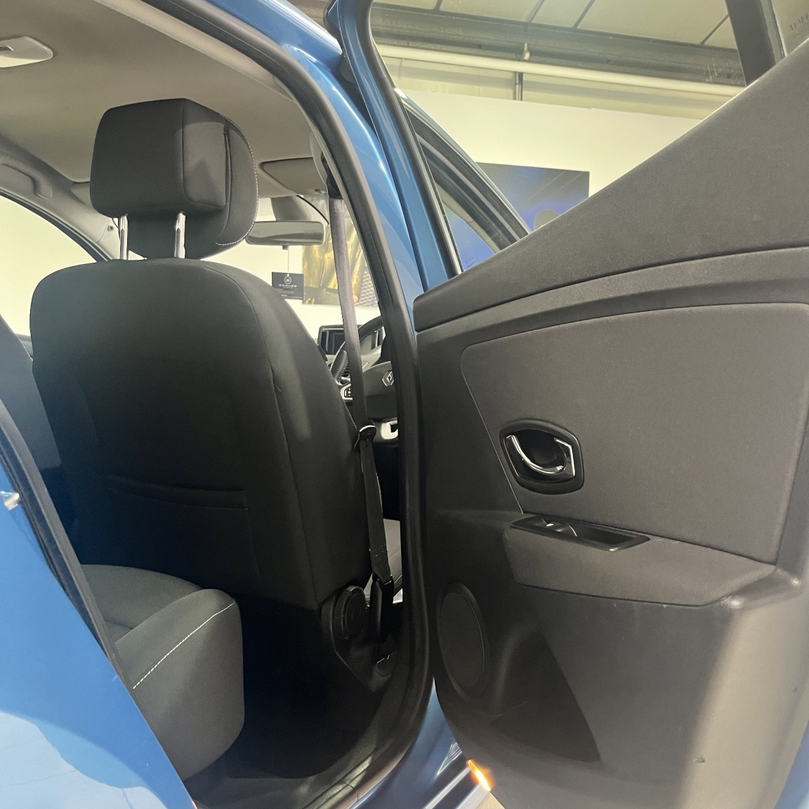 Used Renault Megane 2012 for sale - 77129571: Photo 26