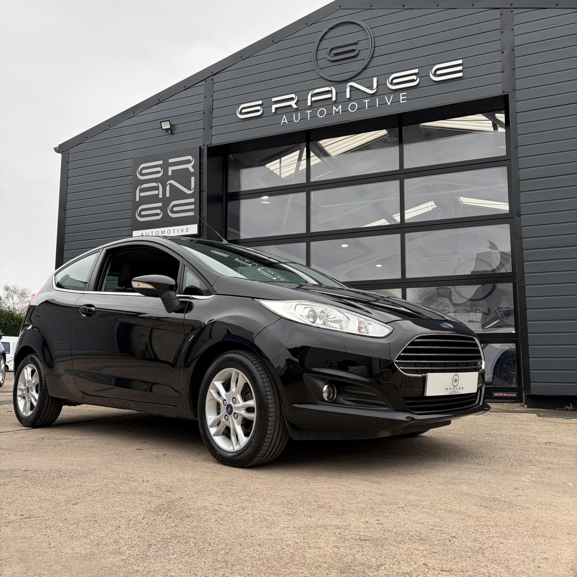 Used Ford Fiesta 2014 for sale - 78062201: Photo 2