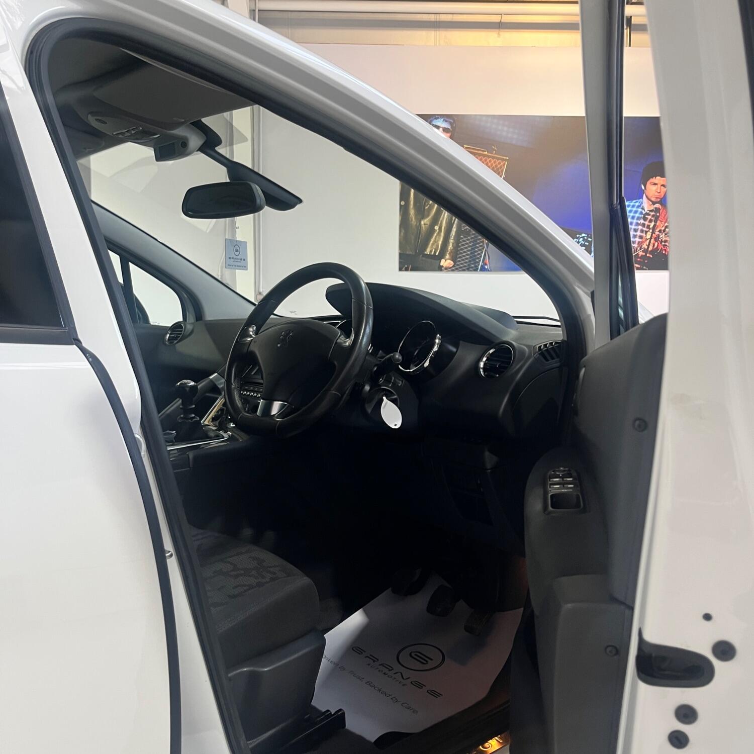 Used Peugeot 3008 2013 for sale - 77129538: Photo 12