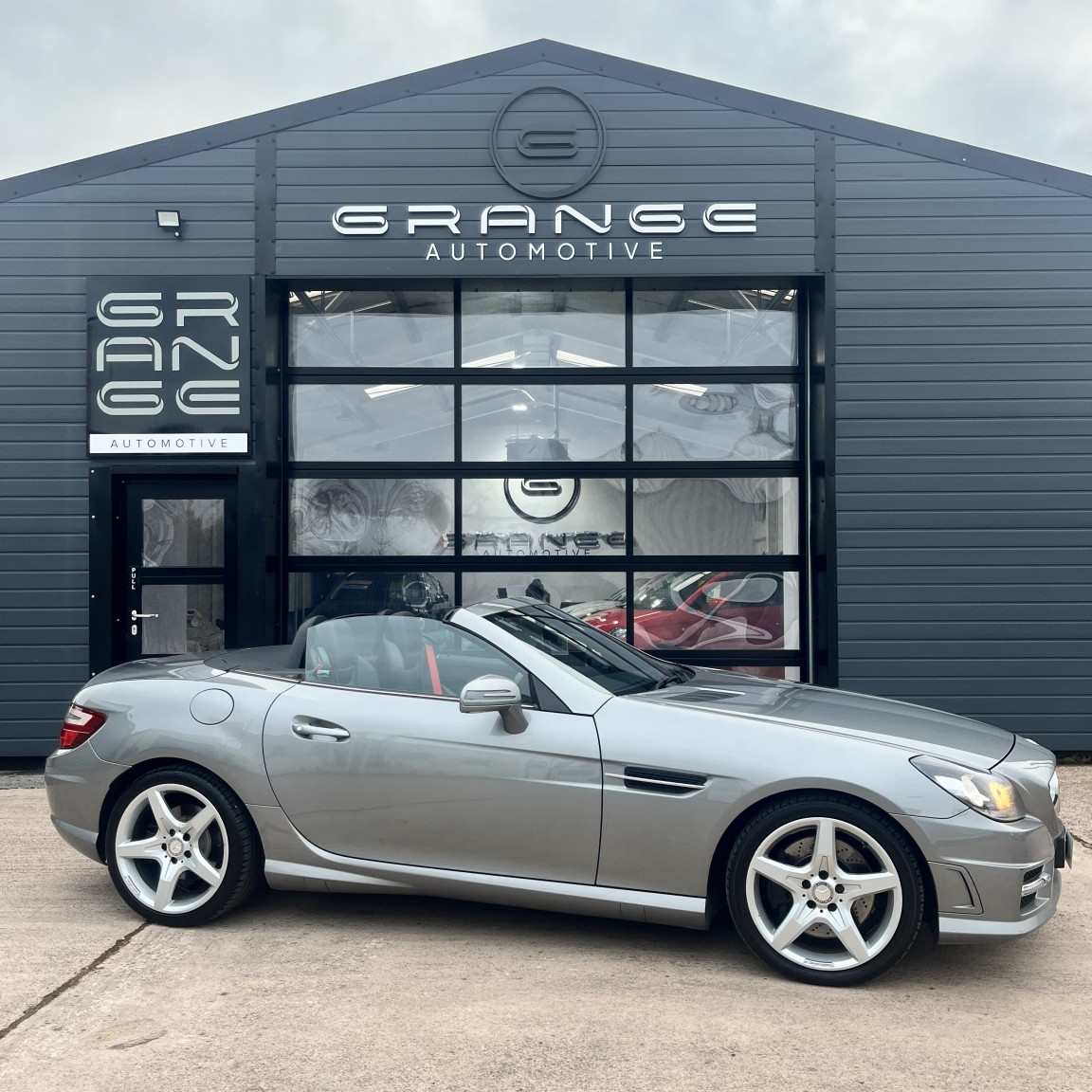 Used Mercedes-Benz SLK 2013 for sale - 77129665: Photo 2