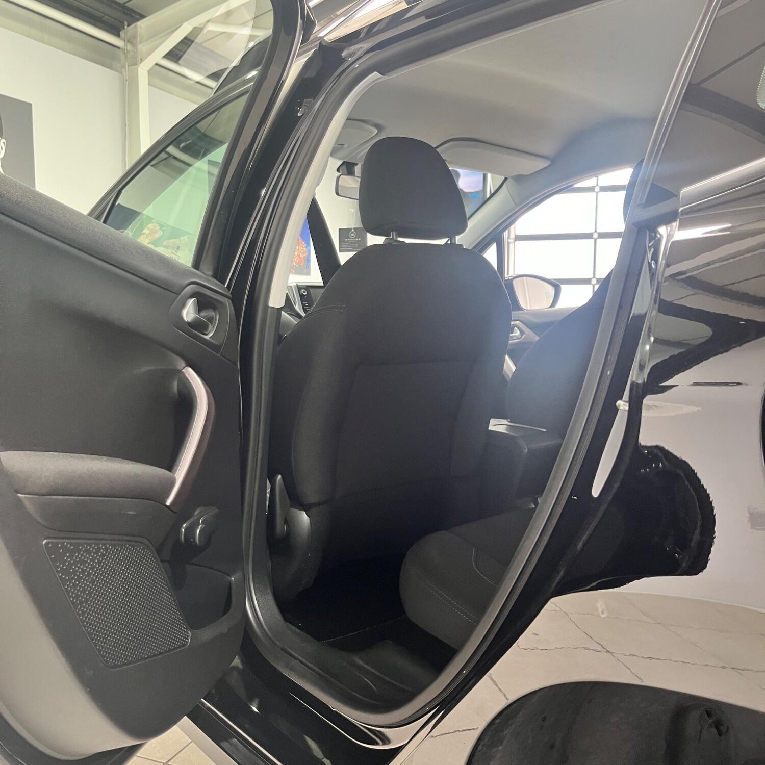 Used Peugeot 2008 2016 for sale - 77129677: Photo 36