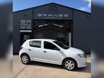Used Dacia Sandero 2013 for sale - 79750210: Photo