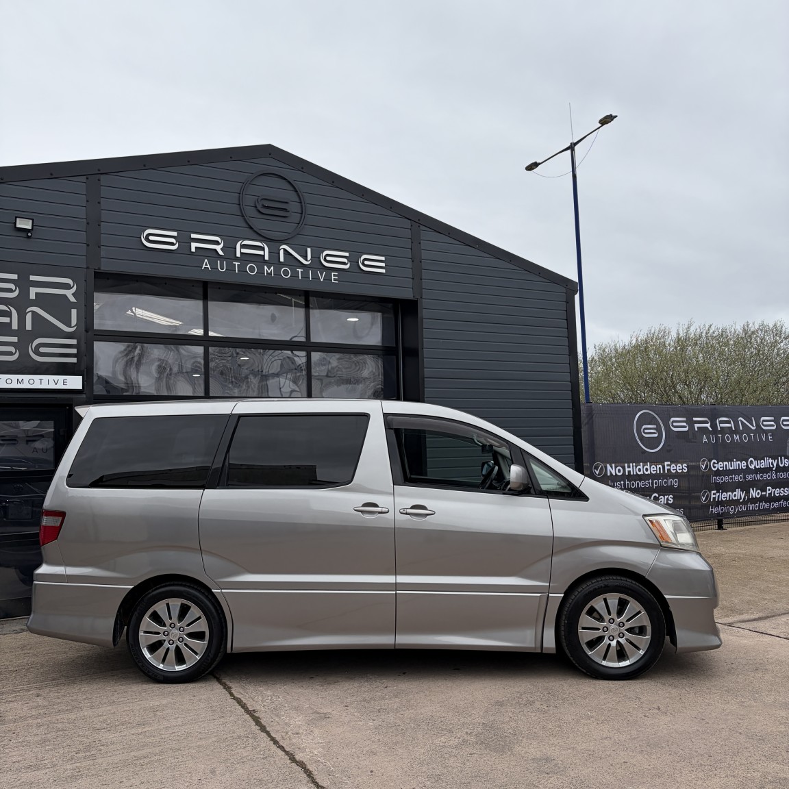 Used Toyota Alphard 2020 for sale - 78062206: Photo 4