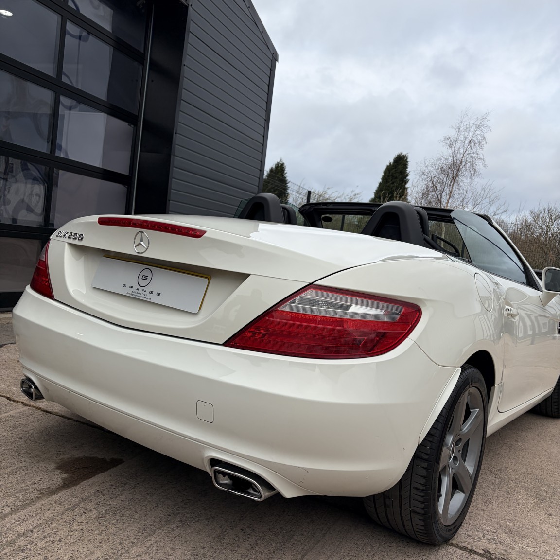 Used Mercedes-Benz SLK 2011 for sale - 77897820: Photo 11