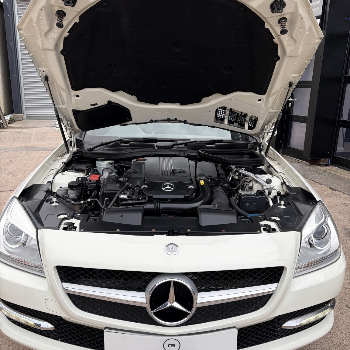 Used Mercedes-Benz SLK 2011 for sale - 77897820: Photo 24