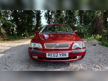Used Volvo V40 2002 for sale - 79057525: Photo