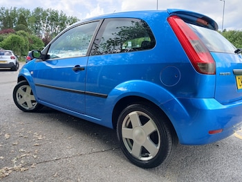 Used Ford Fiesta 2004 for sale - 78522077: Photo