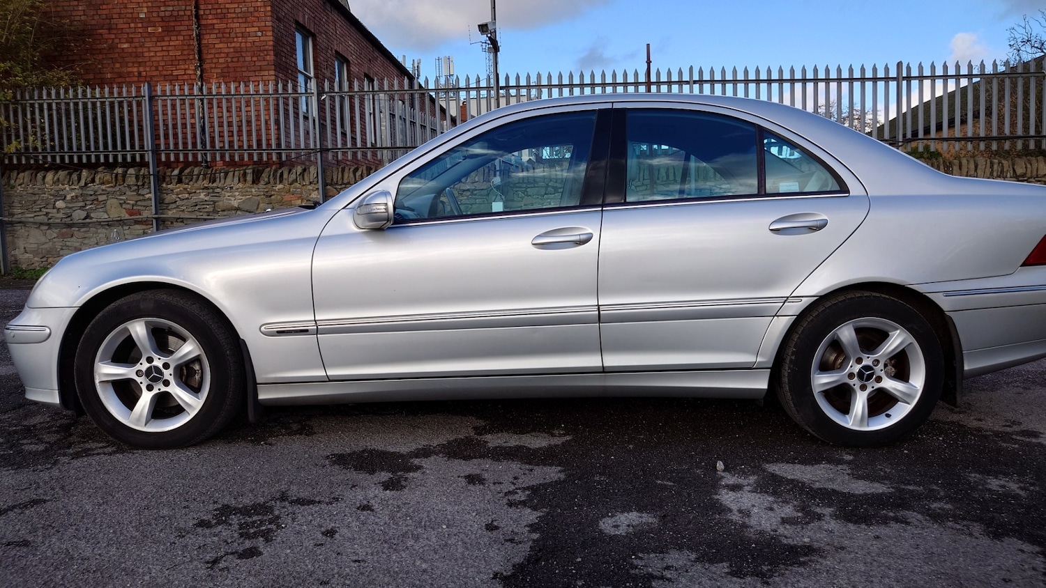Used Mercedes-Benz C Class 2006 for sale - 76518265: Photo 4