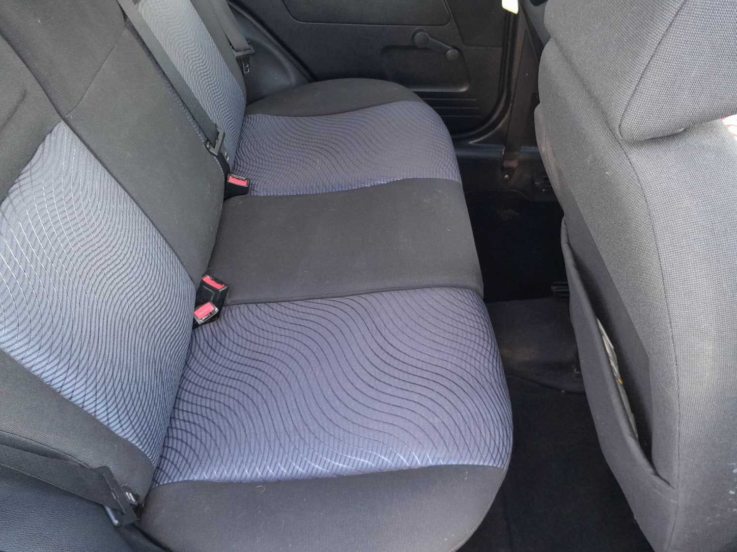 Used Ford Fusion 2006 for sale - 76618544: Photo 9