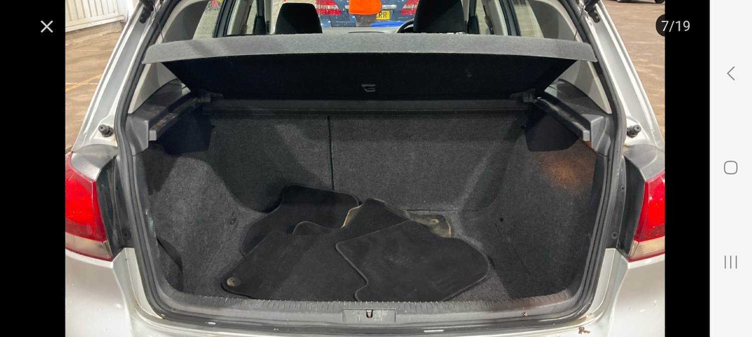 Used Volkswagen Golf 2010 for sale - 76908044: Photo 6