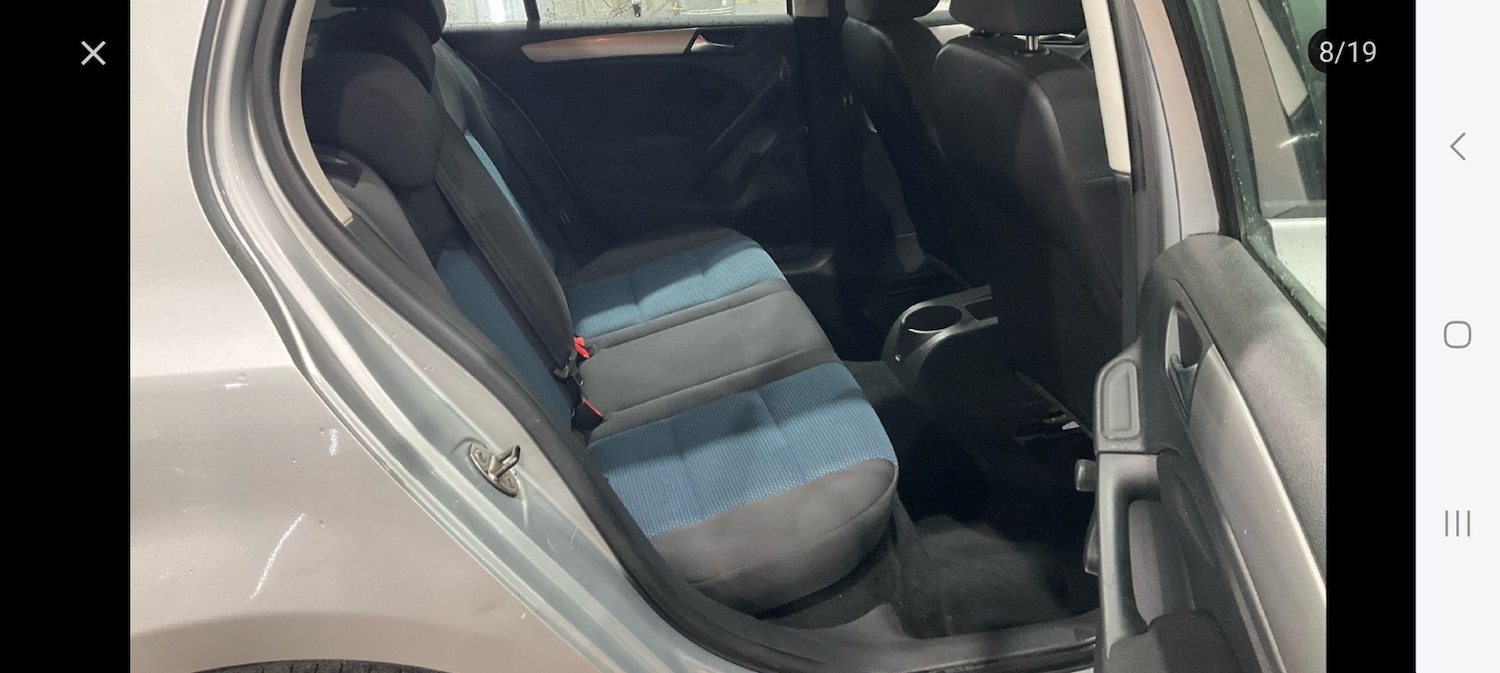 Used Volkswagen Golf 2010 for sale - 76908044: Photo 7