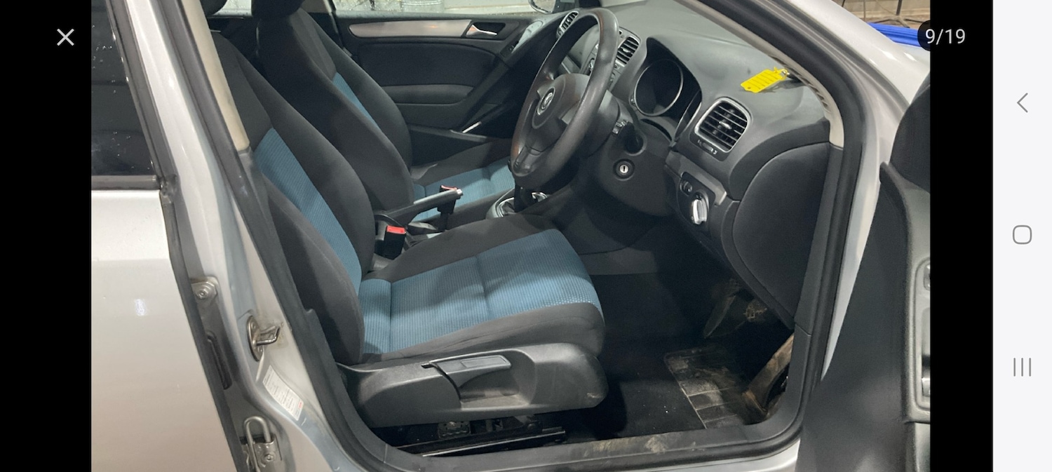 Used Volkswagen Golf 2010 for sale - 76908044: Photo 8