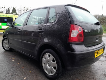 Used Volkswagen Polo 2004 for sale - 76625637: Photo