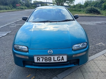 Used Mazda 323 1998 for sale - 78465980: Photo