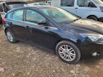 2013 (63) - 1.0 125 EcoBoost Titanium 5dr
