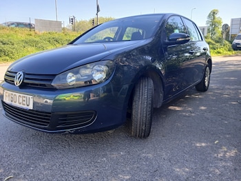 Used Volkswagen Golf 2010 for sale - 77636335: Photo