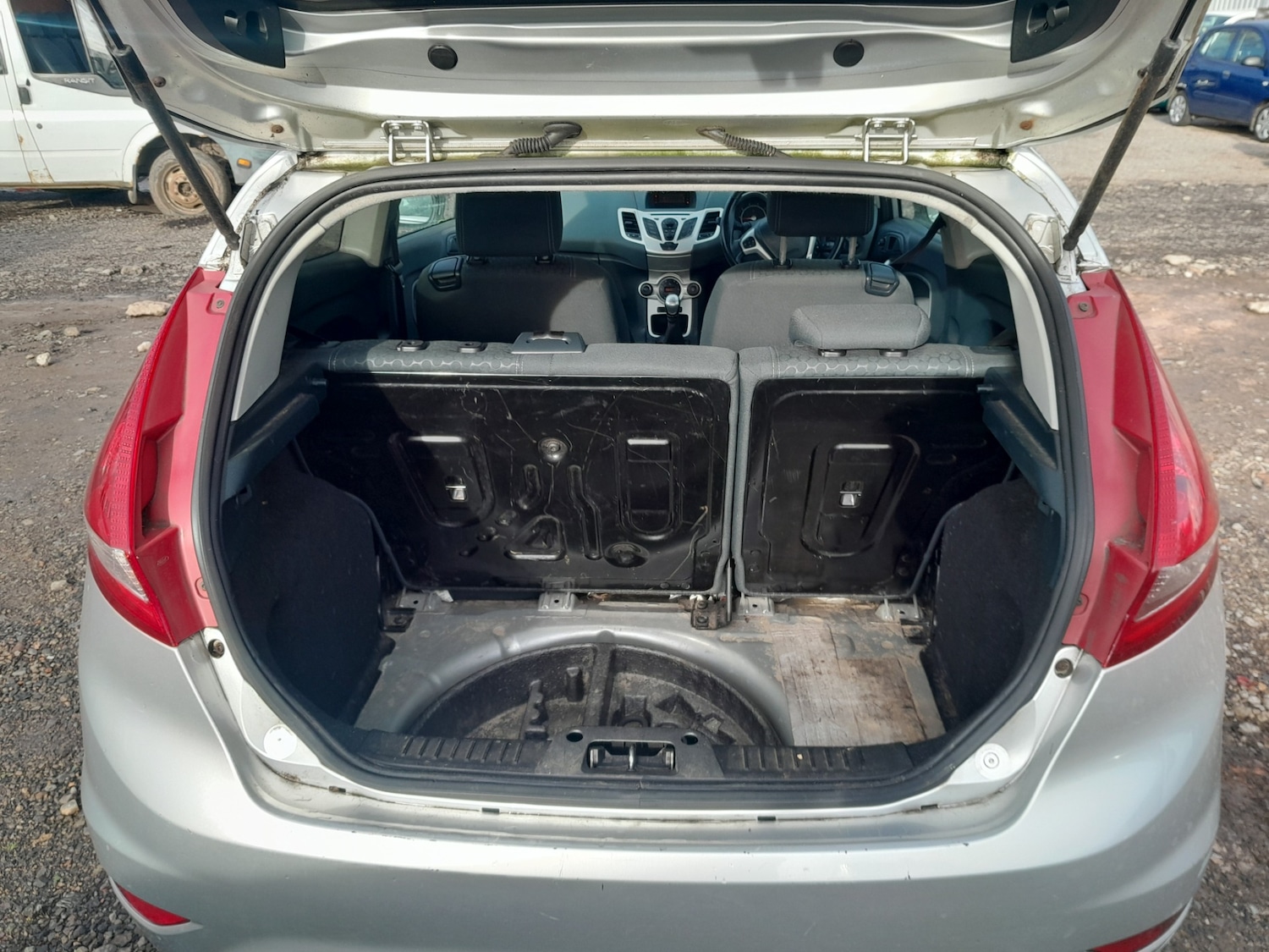 Used Ford Fiesta 2010 for sale - 76707000: Photo 17