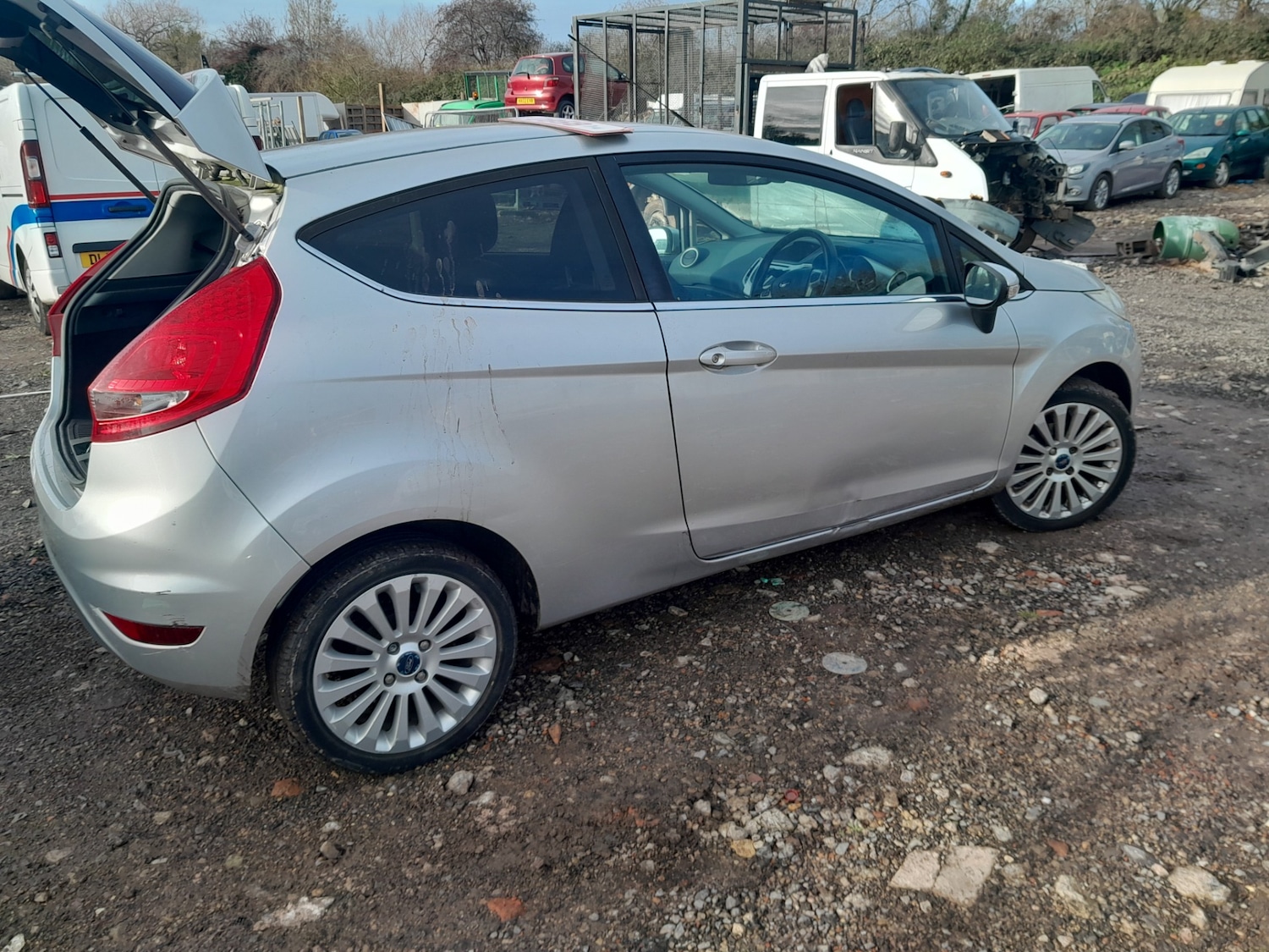 Used Ford Fiesta 2010 for sale - 76707000: Photo 8