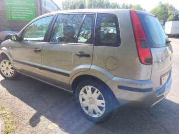 Used Ford Fusion 2003 for sale - 74475676: Photo