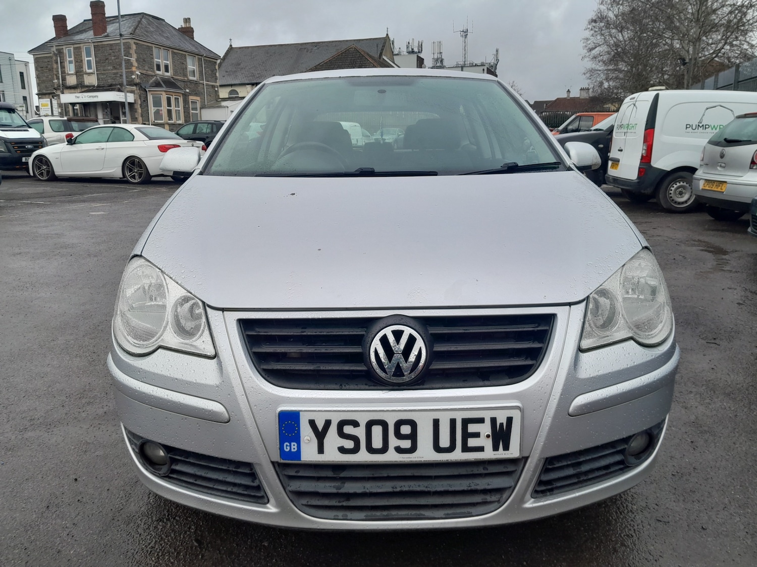 Used Volkswagen Polo 2009 for sale - 77690636: Photo 2