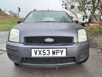Used Ford Fusion 2004 for sale - 77610355: Photo