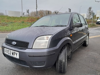 Used Ford Fusion 2004 for sale - 77610355: Photo