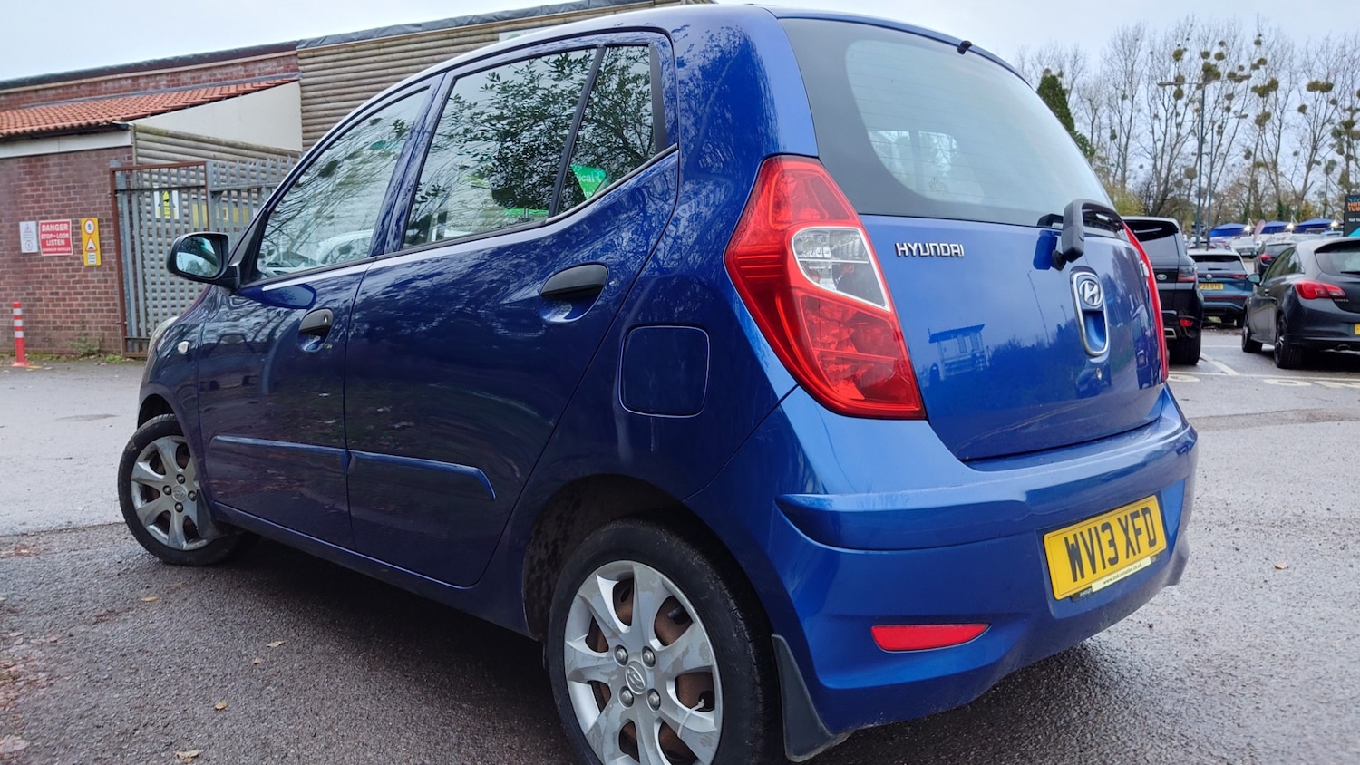 Used Hyundai i10 2013 for sale - 76673229: Photo 4