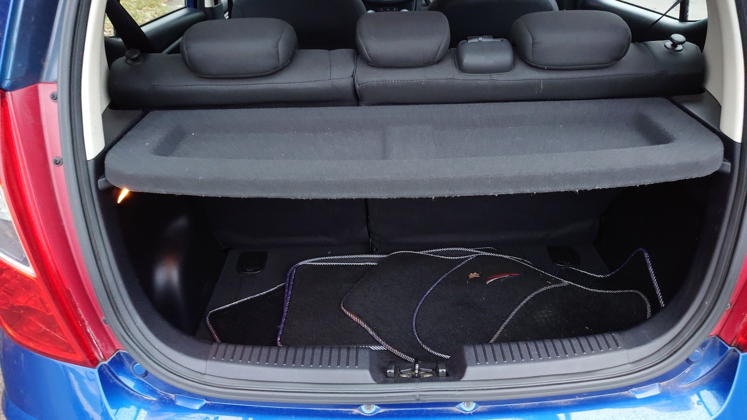 Used Hyundai i10 2013 for sale - 76673229: Photo 7